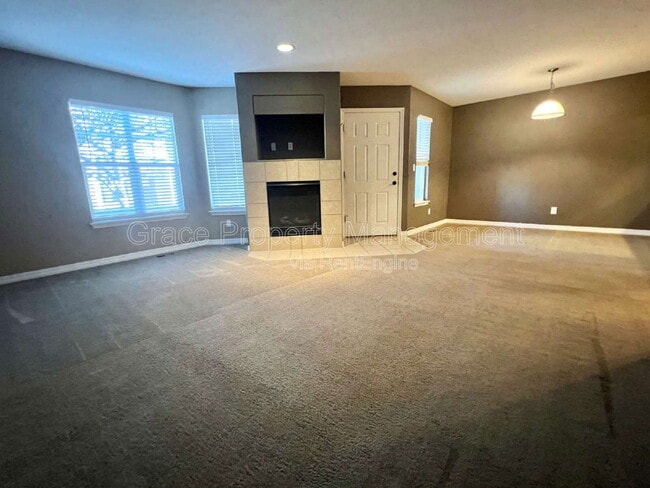 Foto del edificio - 12828 Jasmine St