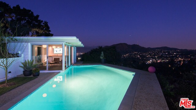 Building Photo - 3512 Multiview Dr