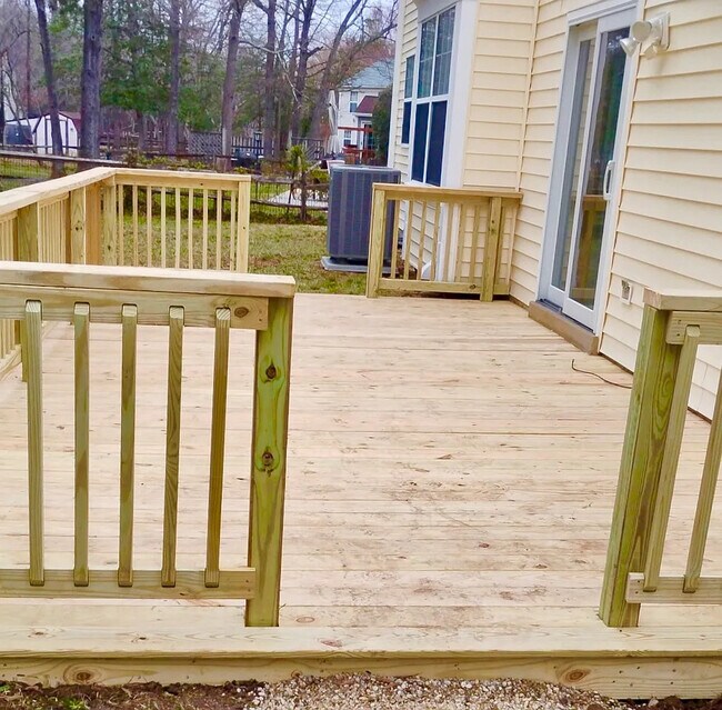 Foto del edificio - 6727 Mink Ct