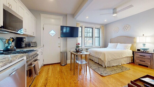 Foto del edificio - 185 Chestnut Hill Ave