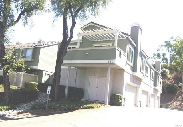 Foto principal - 680 Golden Springs Dr
