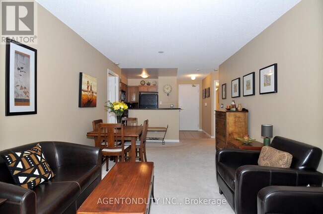 Photo du bâtiment - 109 Front St E