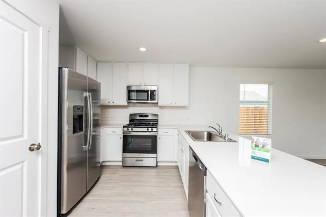 Building Photo - 2714 Bronte Blvd