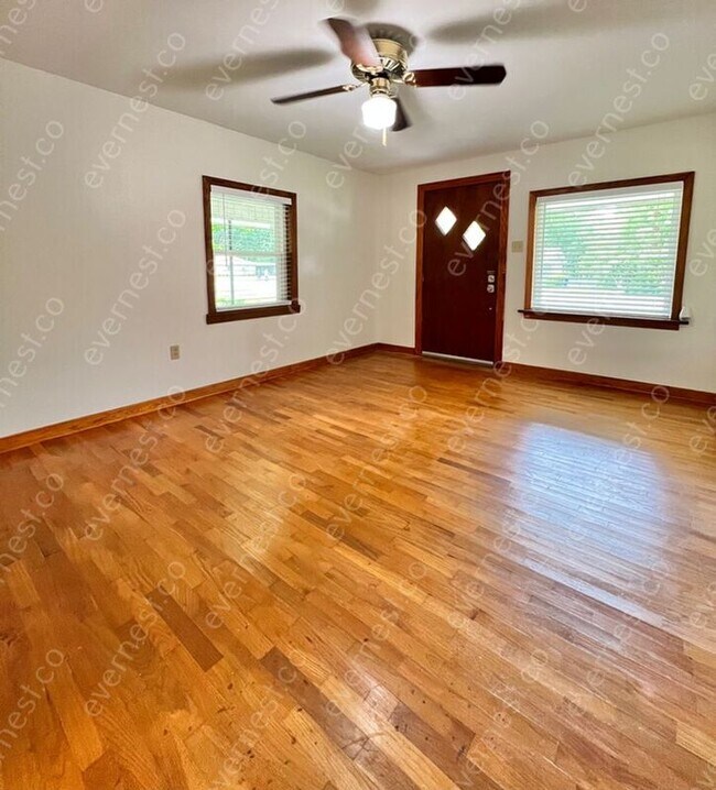 Building Photo - 1416 Donaghey Ave