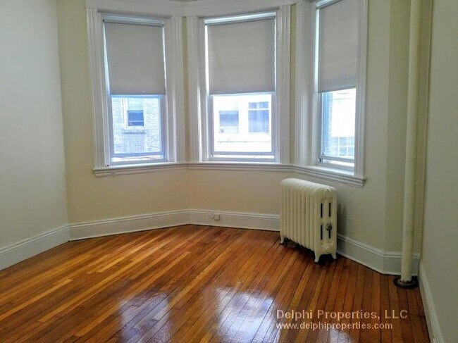 Building Photo - 1198 Boylston St
