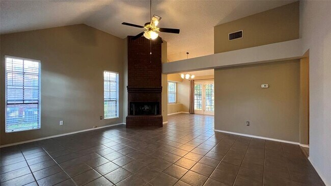Building Photo - 15013 Natural Spring Way