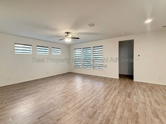 Foto del edificio - 8977 Eaton St