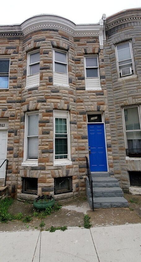 Foto principal - 2865 W Lafayette Ave