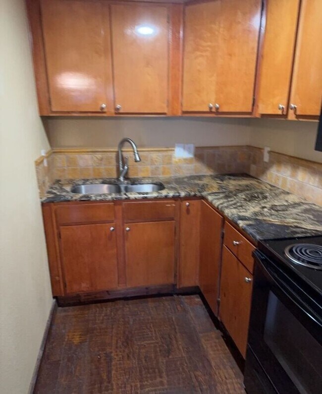 Foto del edificio - 625 Redbud Ln