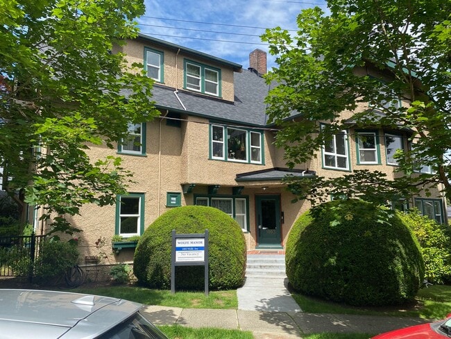 Building Photo - 1003 Wolfe Av