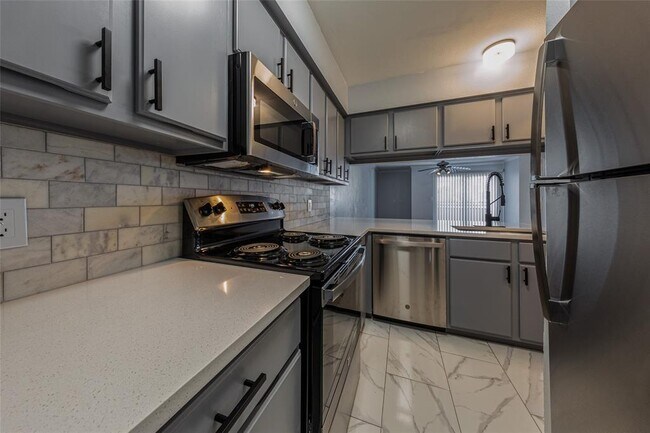 Foto del edificio - 501 W 26th St
