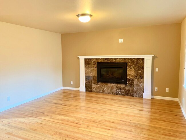Foto del edificio - 405 167th Ave SE