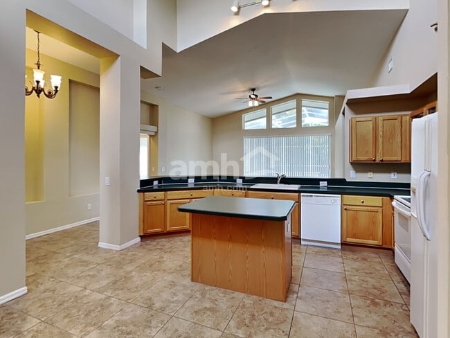 Foto del edificio - 10223 Meadow Crossing Dr