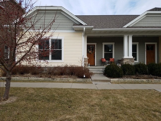 Building Photo - 1834 Chelsea Ct