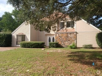 Building Photo - 2408 Cavalla Loop