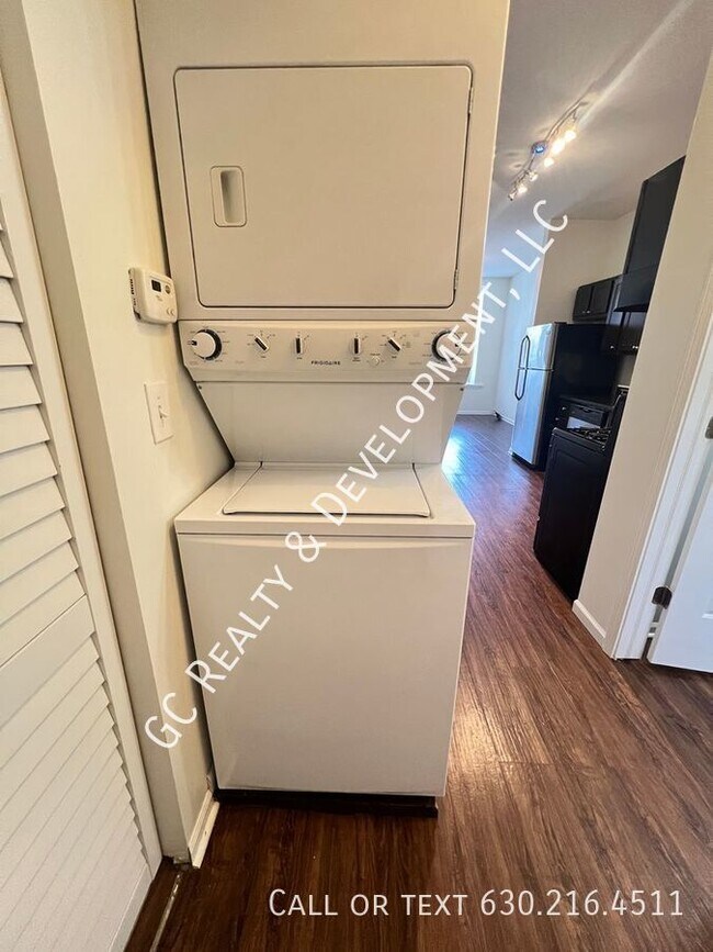 Foto del edificio - *** CENTRAL AIR / 2 BDRM / 1 BTH / APPL IN...