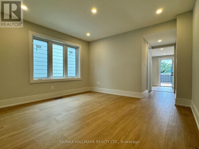 Building Photo - 116 Bellevue Ave