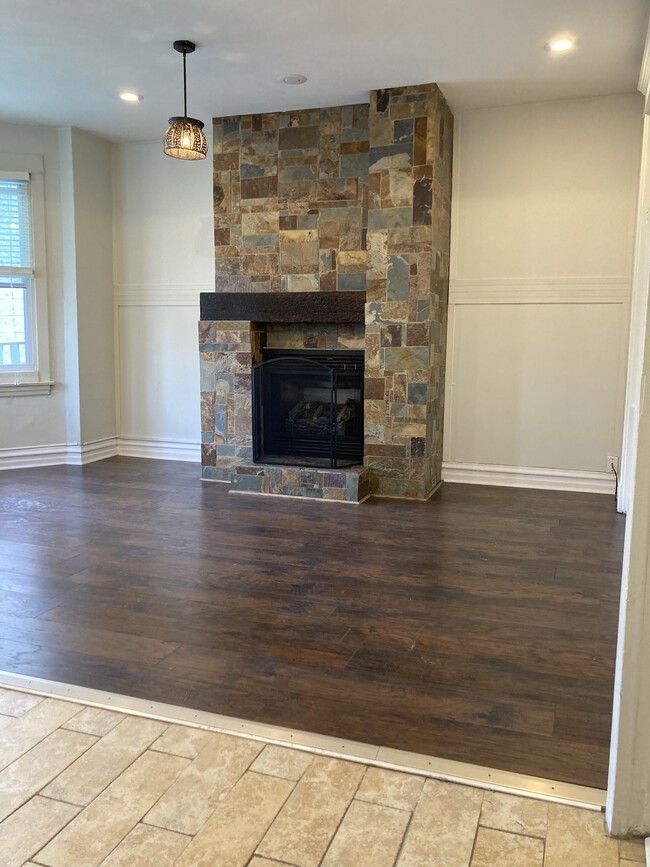 Building Photo - 1424 N North Park Ave