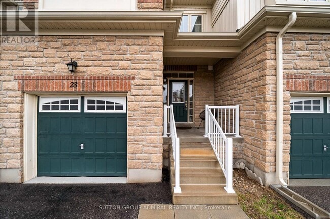 Building Photo - 23 Greenwood Dr