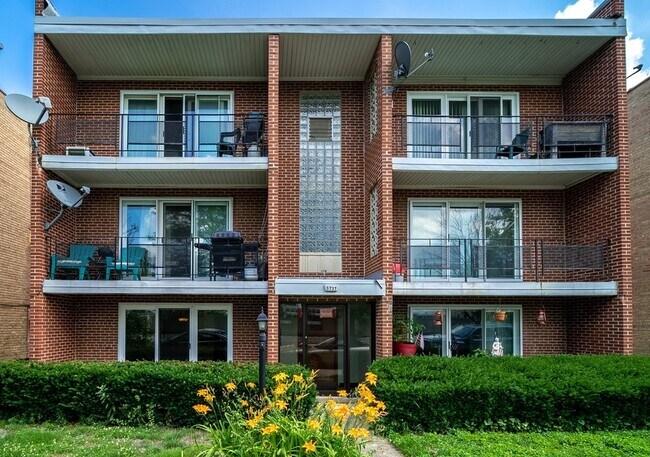 5737 SOUTH KENTON - 5737 S Kenton Ave