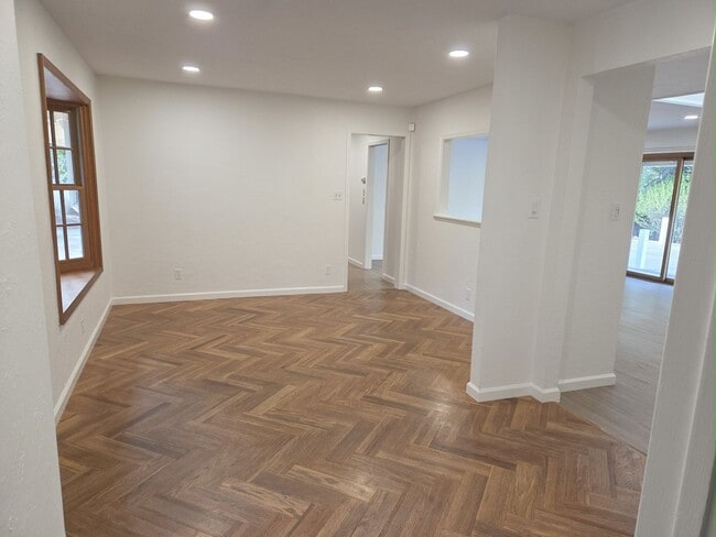 Building Photo - Single Level Alamo Rental near Roundhill G...