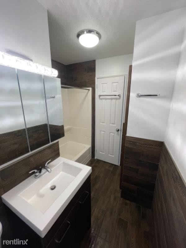 Building Photo - 3 br, 1 bath House - 48 Rouge rd