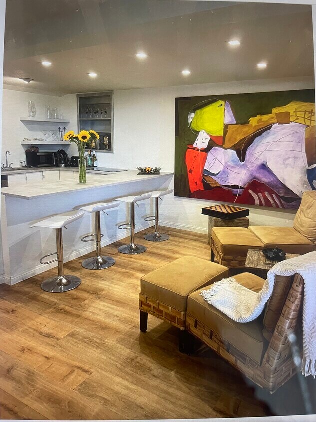 Foto principal - 53 E I St