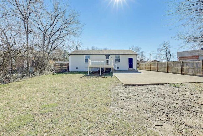 Foto del edificio - 5104 Parishwood Ct