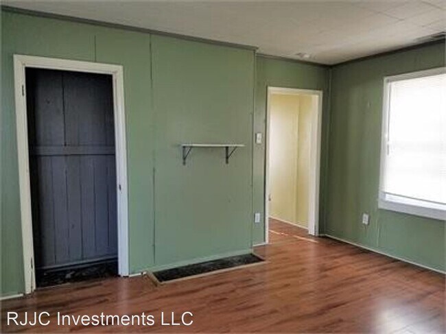 Building Photo - 1 br, 1 bath House - 132 Carlisle Avenue