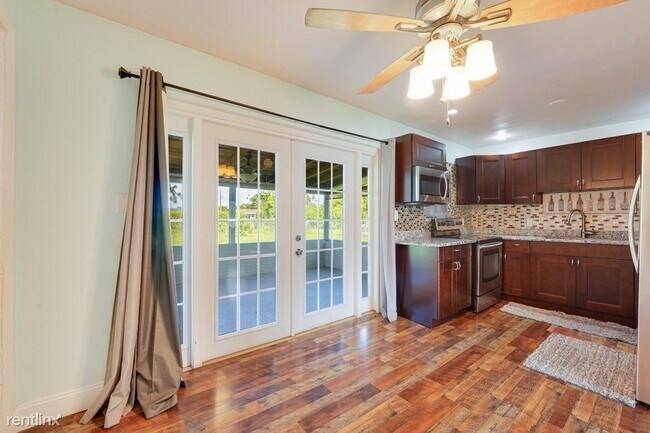 Foto del edificio - 3 br, 2 bath House - 828 Mango Dr