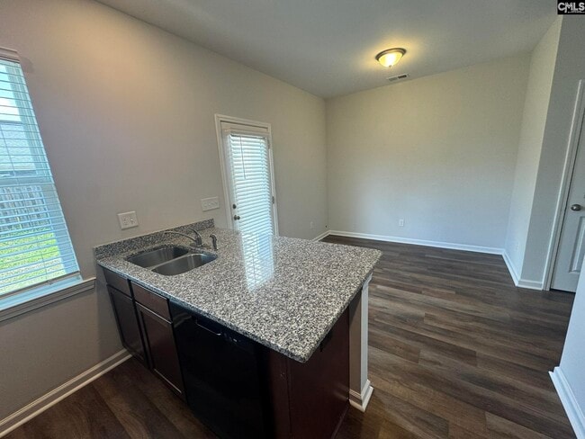 Building Photo - 214 Bluewing Dr