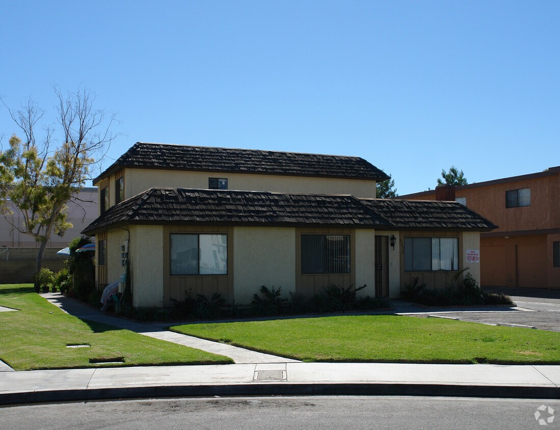 Building Photo - 6592 Westpark Pl