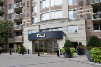 Meridian at Pentagon City Rentals - Arlington, VA | Apartments.com Meridian at Pentagon City Rentals - Arlington, VA | Apartments.com