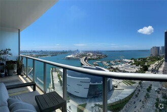 Building Photo - 888 Biscayne Blvd