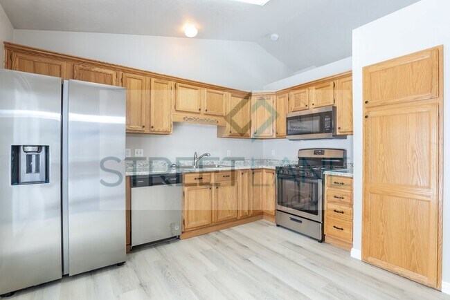 Building Photo - REDUCED PRICE!