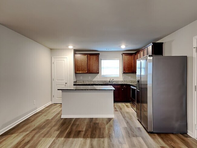 Building Photo - 15 Blake Ave