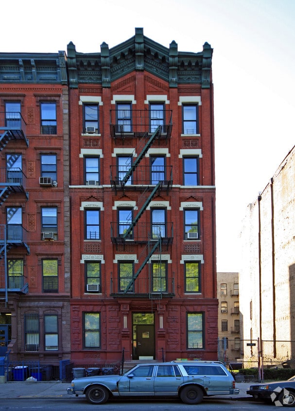 Building Photo - 426 Saint Nicholas Ave