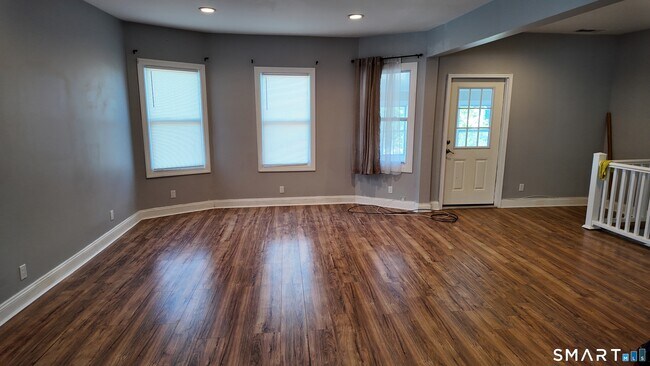 Foto del edificio - 756 Stratford Ave