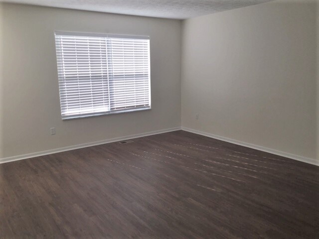 Foto del edificio - 7722 Brunfield Dr