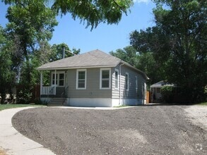 Building Photo - 347 S Jackson St