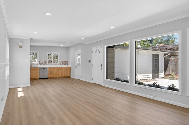 Foto del edificio - 3814 Clough Ave