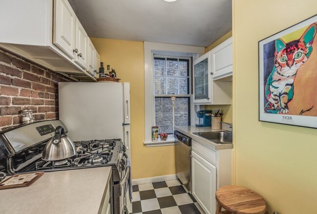 Foto del edificio - 361 Harvard St