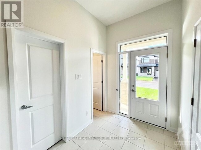 Building Photo - 212 Elsie MacGill Walk