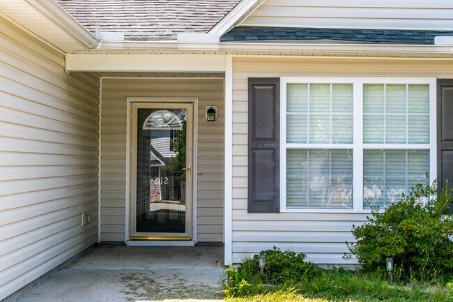 Foto del edificio - 612 Fountain Brook Ln