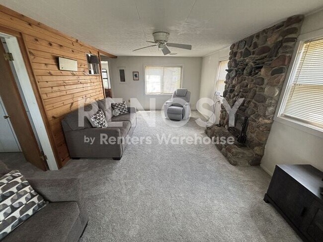 Foto del edificio - 3 Bedroom 1 Bath Single Family Home in Isle
