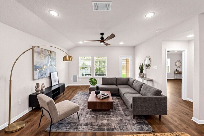 Foto del edificio - Your Own Pool, Your Own Corner Lot, Your Own Slice of Texas Calm