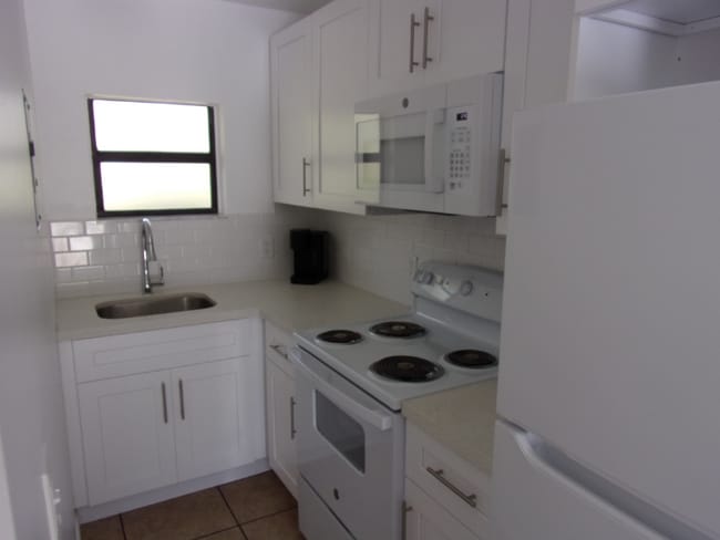 Foto del edificio - 101 Caloosa St