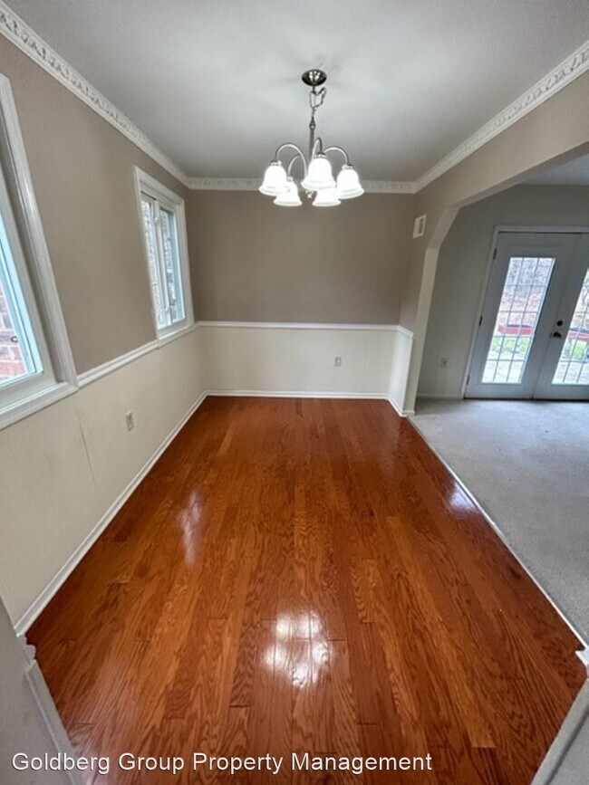 Building Photo - 5 br, 3 bath House - 2 Garrett Court
