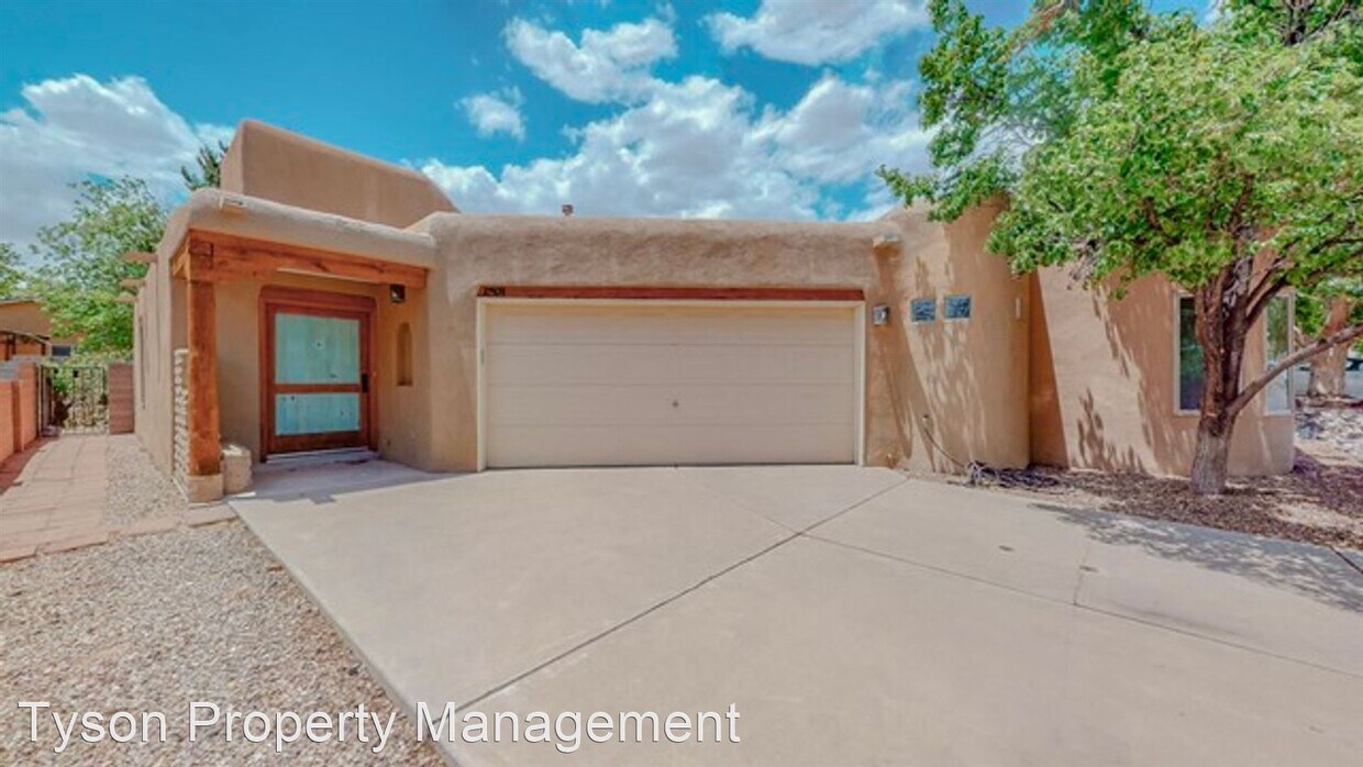 Foto principal - 3 br, 2 bath House - 10509 Tuscany NW