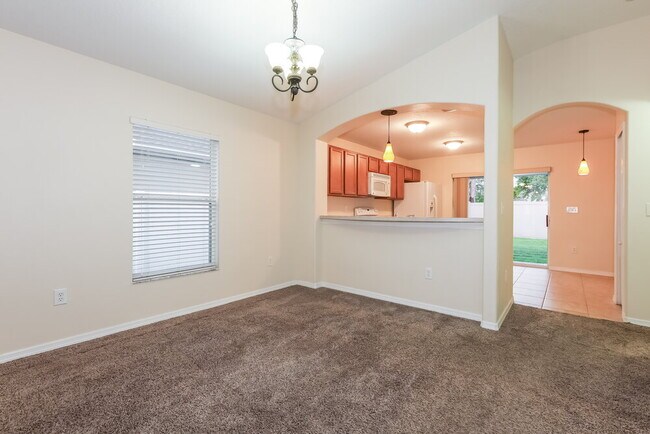 Foto del edificio - 2205 Colville Chase Dr